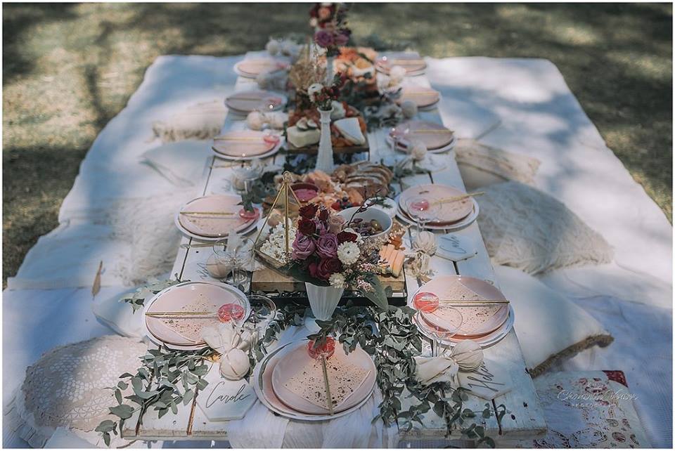 Picnic High Tea |Tableware from The Vintage Table | Styled by Opulenticity | Tables from Lace Petals & Hearts
